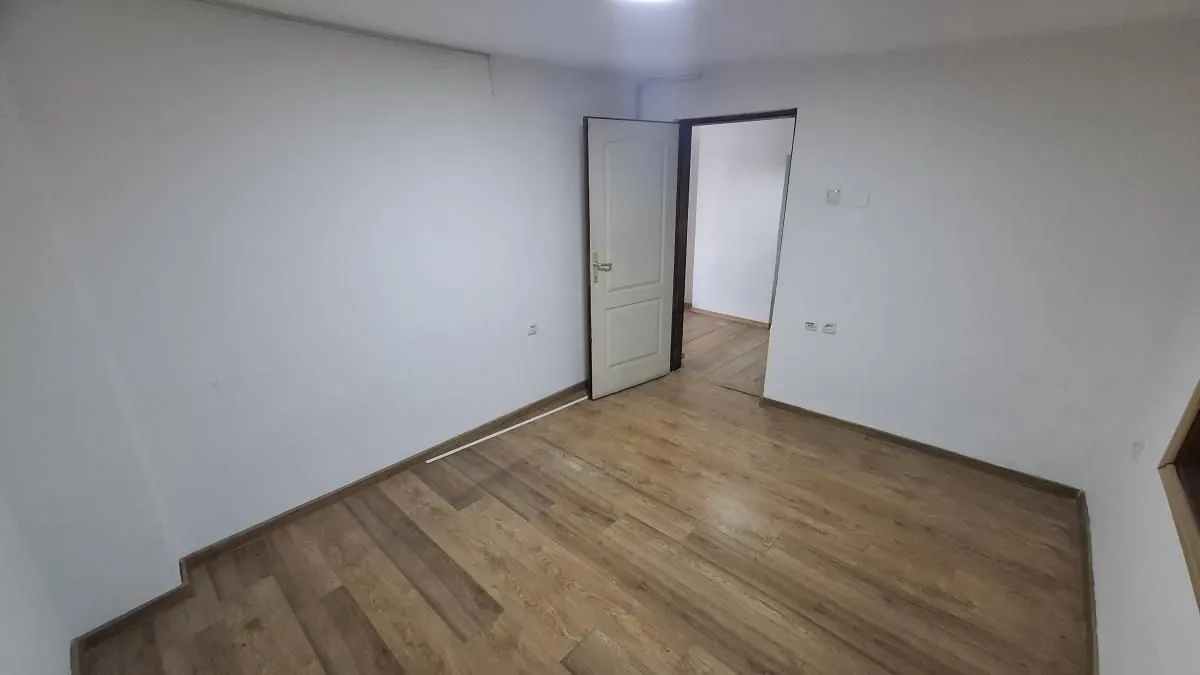 Rent, office space, 50m², Podbara, Novi Sad Sve Podlokacije