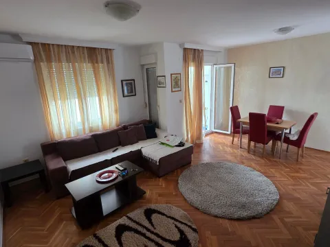 Rent, one bedroom apartment, 52m², Zagorič, Podgorica - image 12