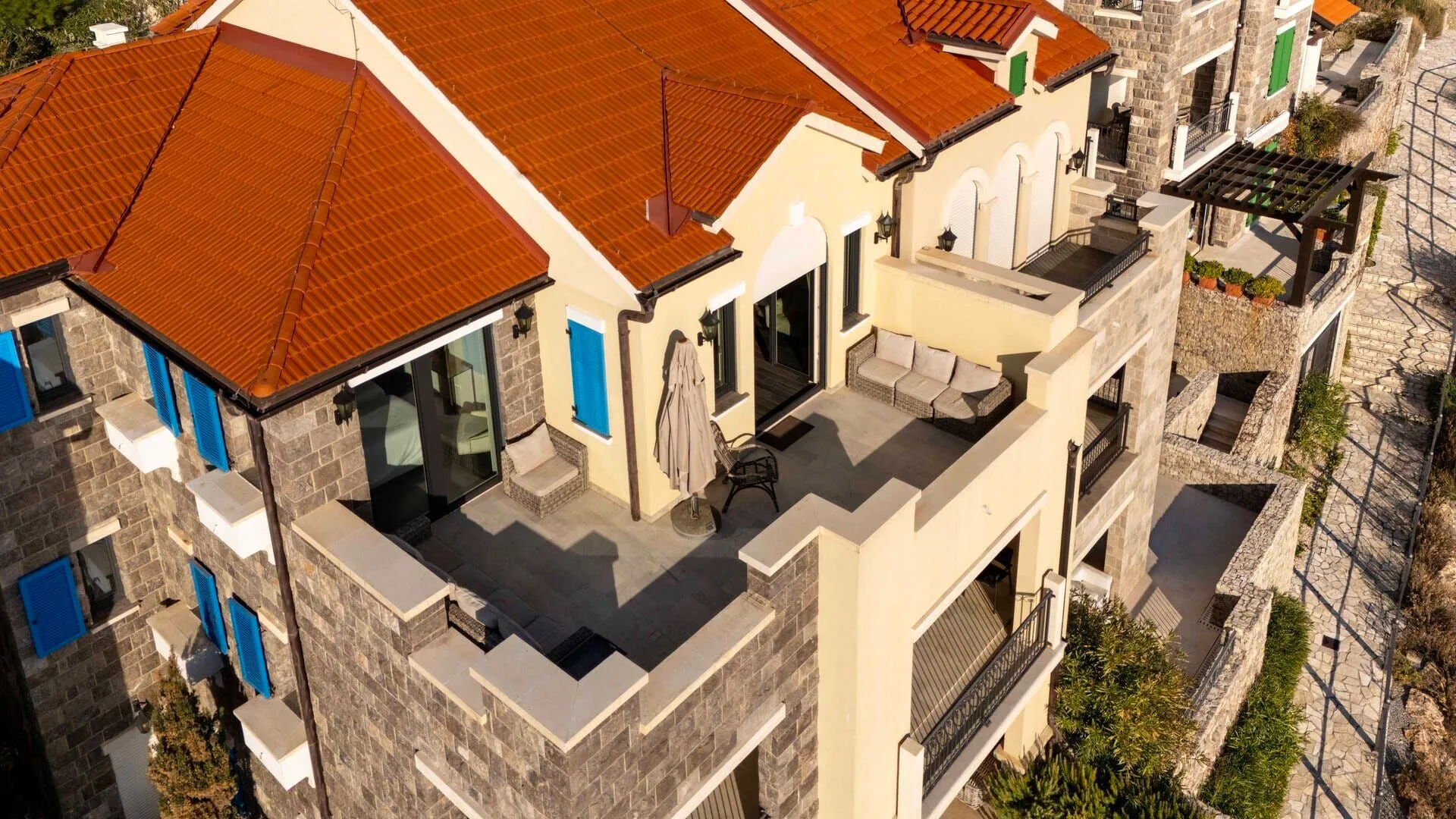 Prodaja, dvosoban stan, 108m², Kotor, Crna Gora