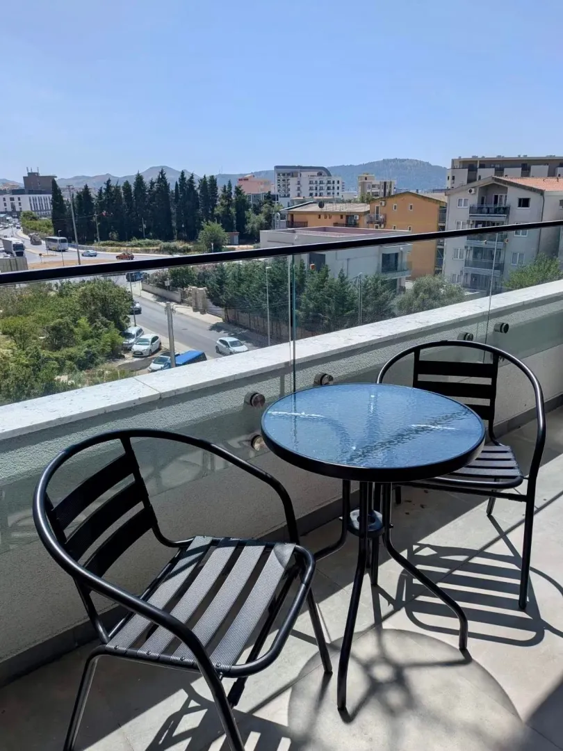 Izdavanje, jednosoban stan, 54m², Ilino, Bar