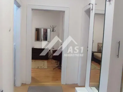 Izdavanje, trosoban stan, 72m², Bulevar Evrope, Novi Sad Sve Podlokacije - image 8