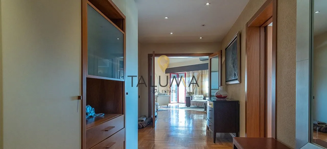 Prodaja, stan, 285m², Preko Morače, Podgorica