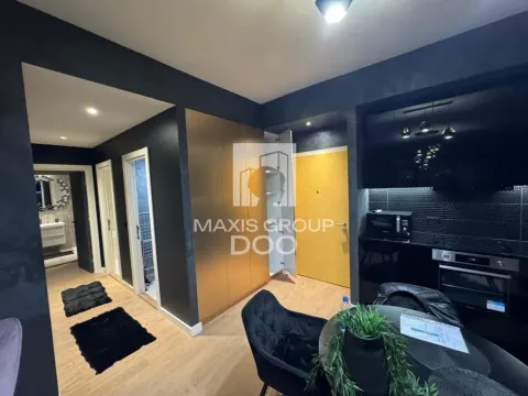 Izdavanje, trosoban stan, 80m², Savski Venac, Beograd - image 5