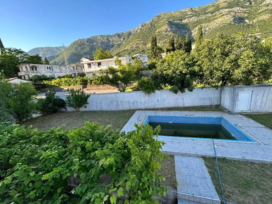 Sale, house, 270m², Sutomore, Bar