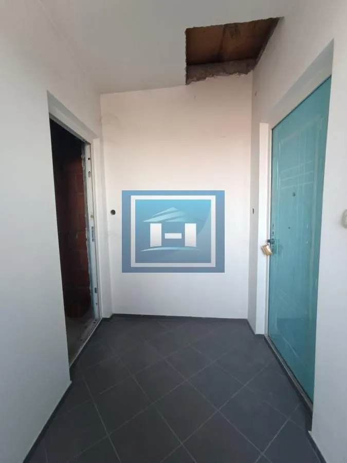 Prodaja, četvorosoban stan, 146m², Centar, Jagodina