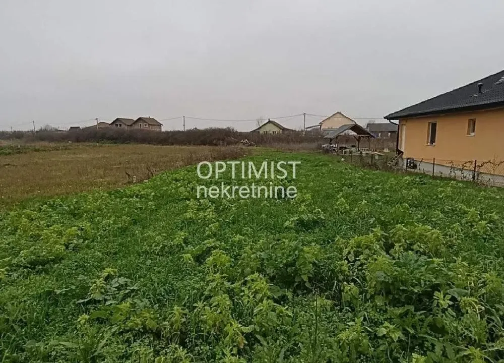 Prodaja, plac, 1019m², Bečmen, Surčin