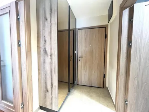 Izdavanje, jednosoban stan, 50m², Master Kvart, Podgorica - image 9