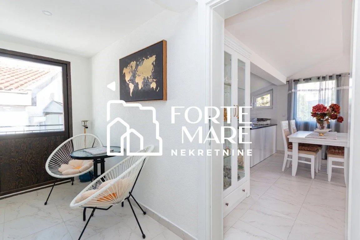 Prodaja, dvosoban stan, 98m², Igalo, Herceg Novi