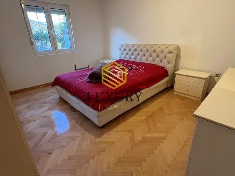 Izdavanje, kuća, 350m², Zlatica, Podgorica - image 5