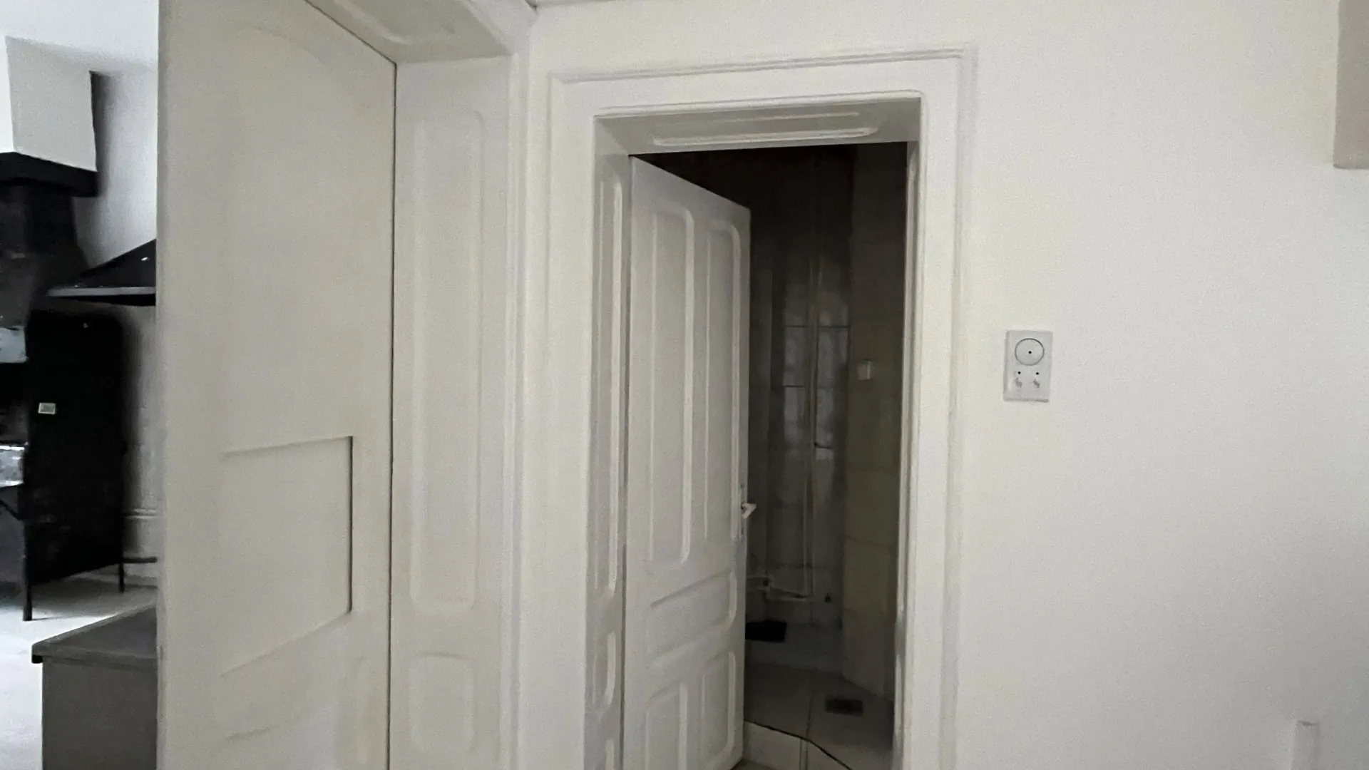 Izdavanje, poslovni prostor, 100m², Centar, Leskovac