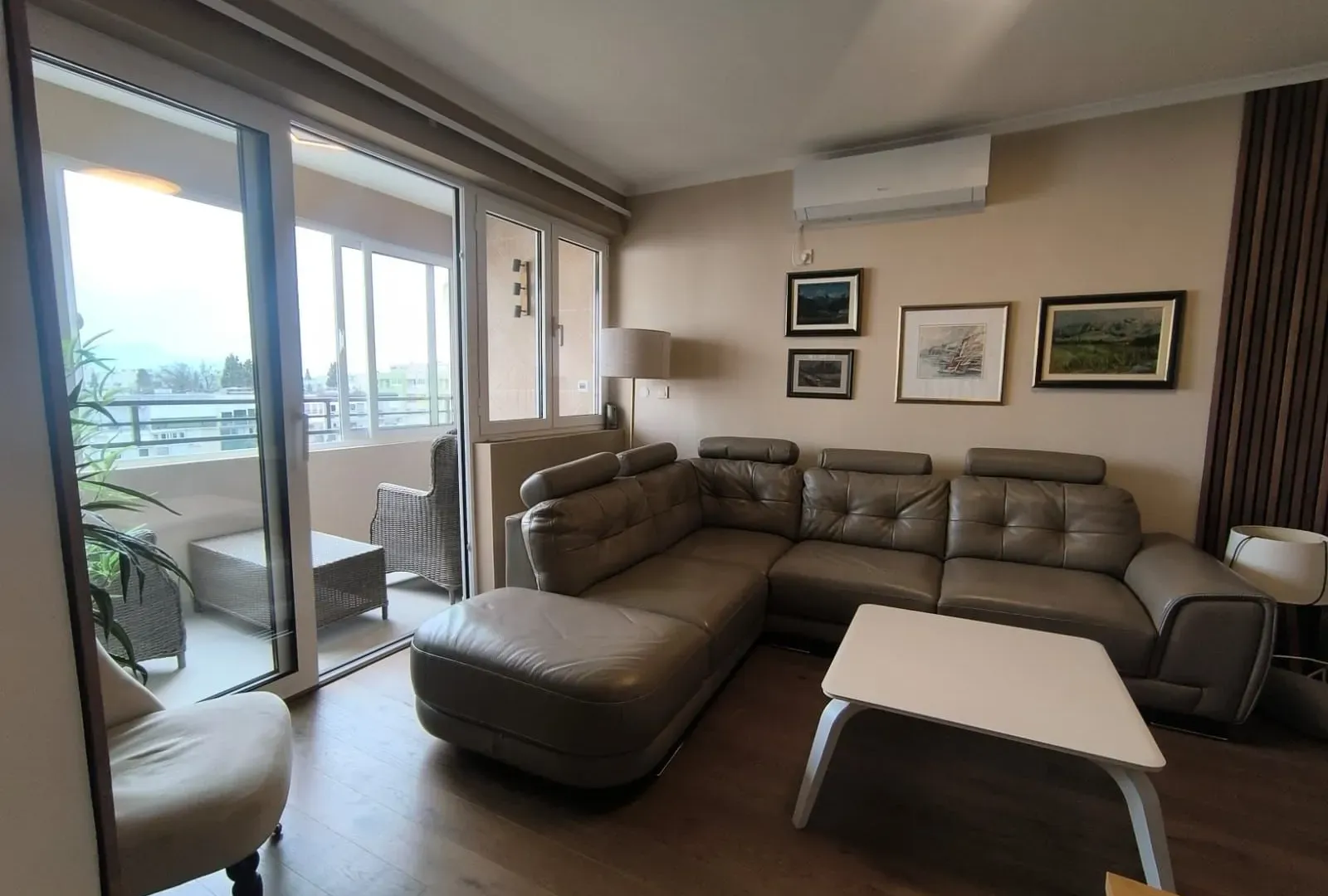 Prodaja, dvosoban stan, 75m², Preko Morače, Podgorica