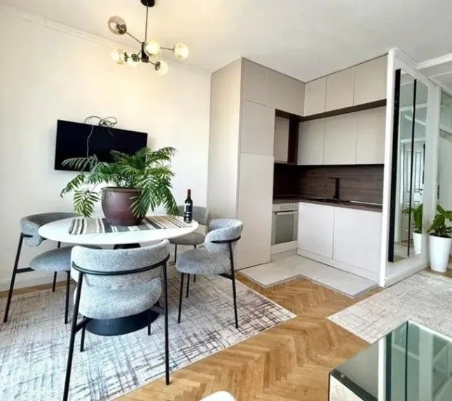 Izdavanje, dvosoban stan, 70m², Preko Morače, Podgorica