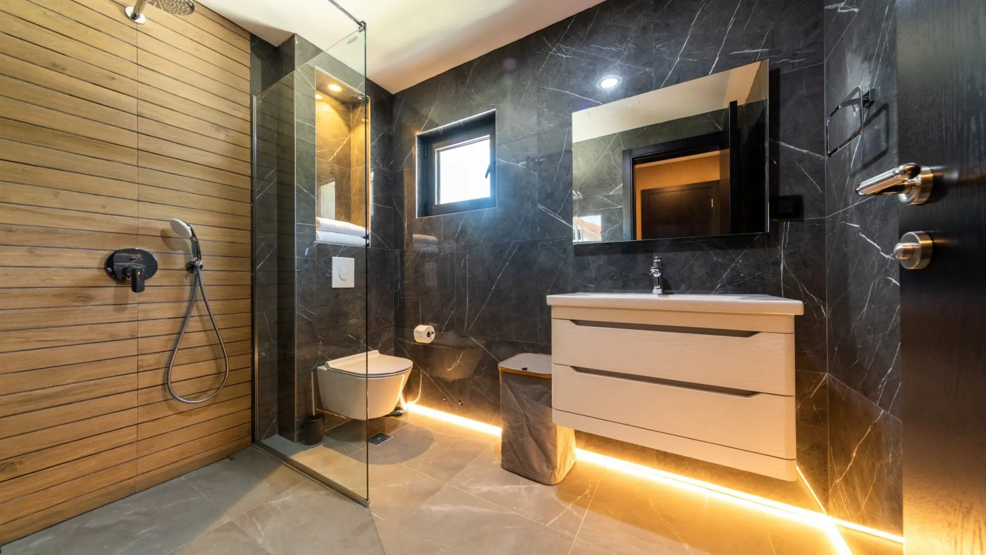 Prodaja, kuća, 311m², Kotor, Crna Gora