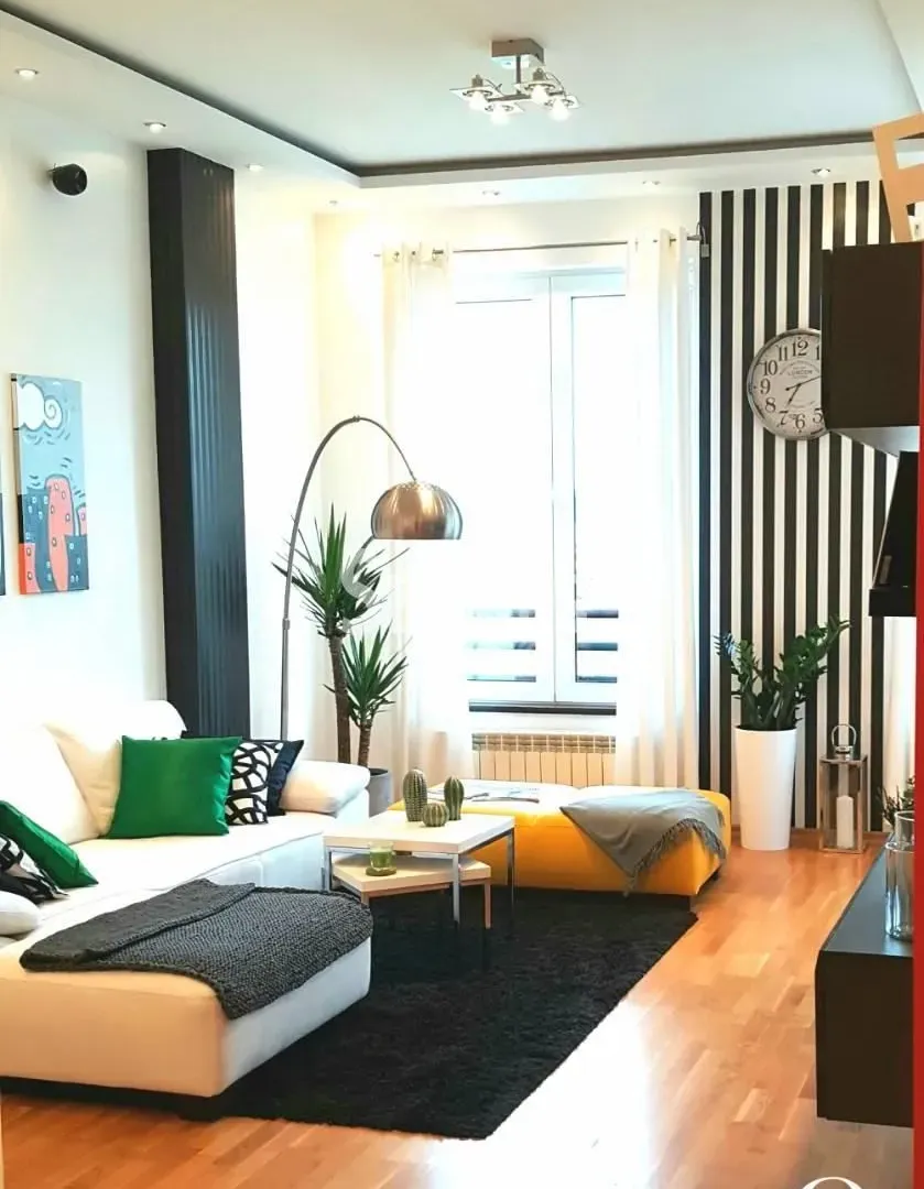 Izdavanje, dvosoban stan, 55m², Bulevar Oslobodjenja, Novi Sad Sve Podlokacije