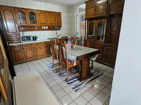 Prodaja, trosoban stan, 85m², Centar, Bar - image 9