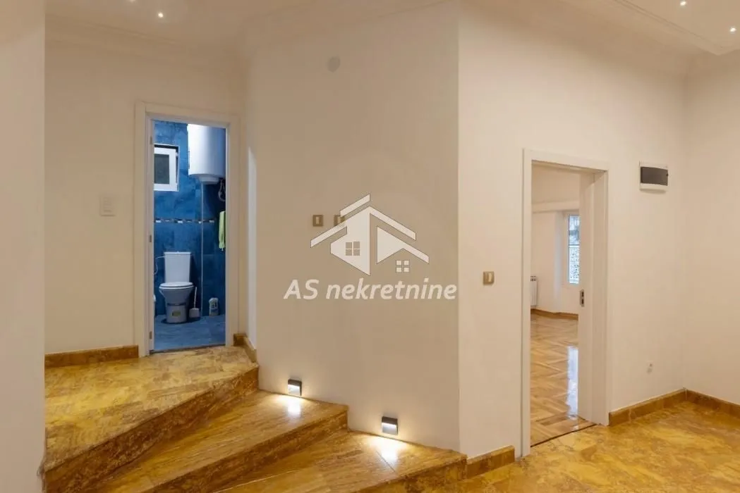 Izdavanje, kuća, 417m², Jajinci, Voždovac Sve Podlokacije