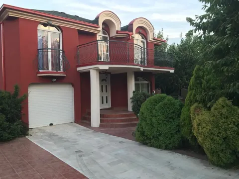 Rent, house, 200m², Donja Gorica, Podgorica - image 2