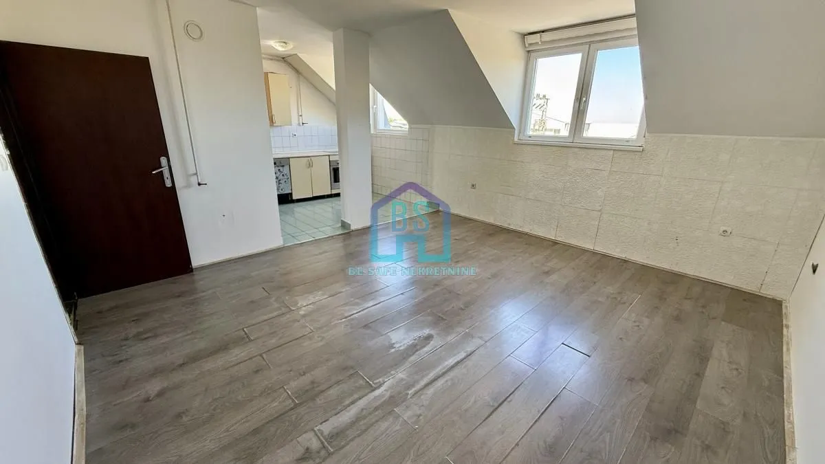 Prodaja, trosoban stan, 64m², Temerin, Novi Sad