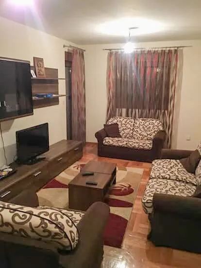 Izdavanje, dvosoban stan, 45m², Stari Aerodrom, Podgorica