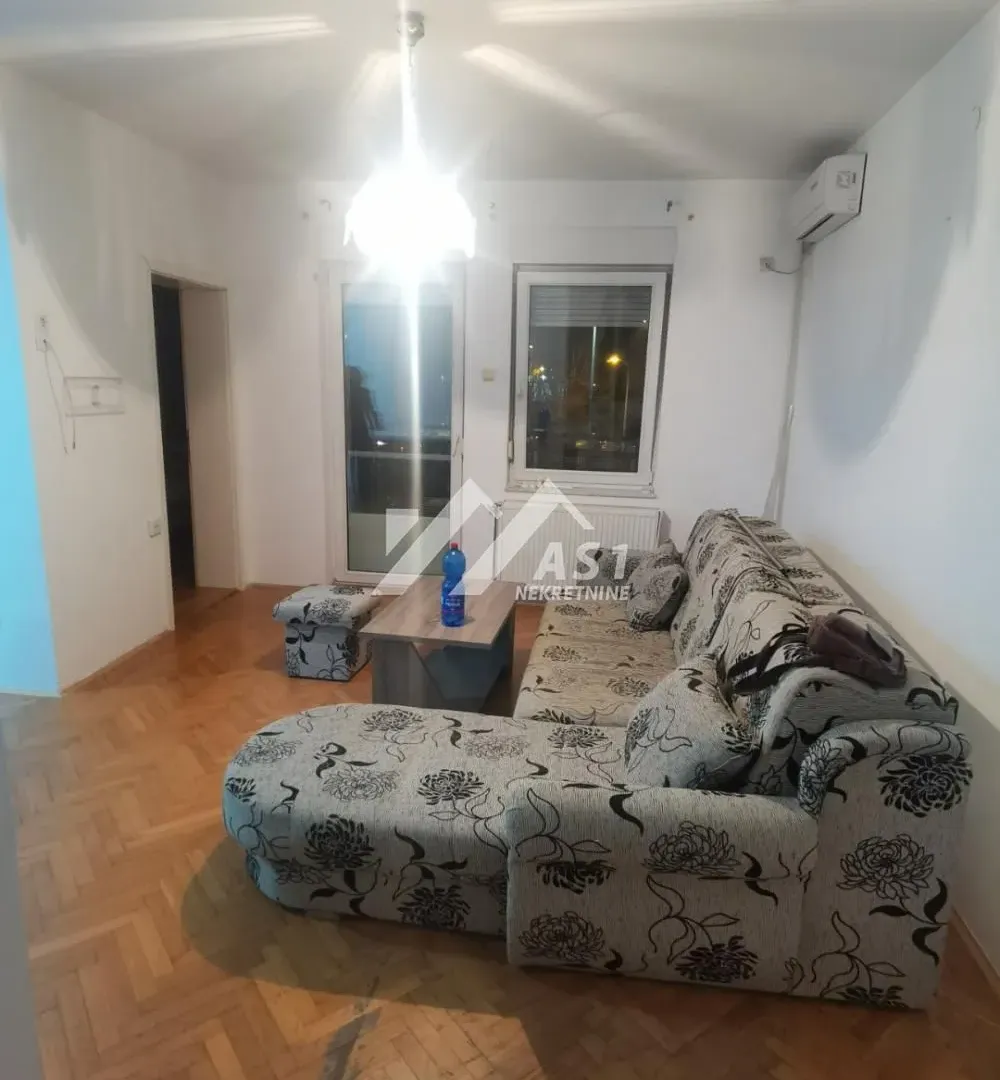 Izdavanje, jednosoban stan, 46m², Grbavica, Novi Sad Sve Podlokacije