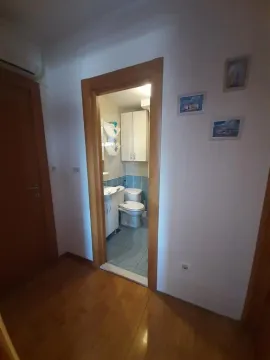 Izdavanje, dvosoban stan, 75m², Preko Morače, Podgorica - image 6