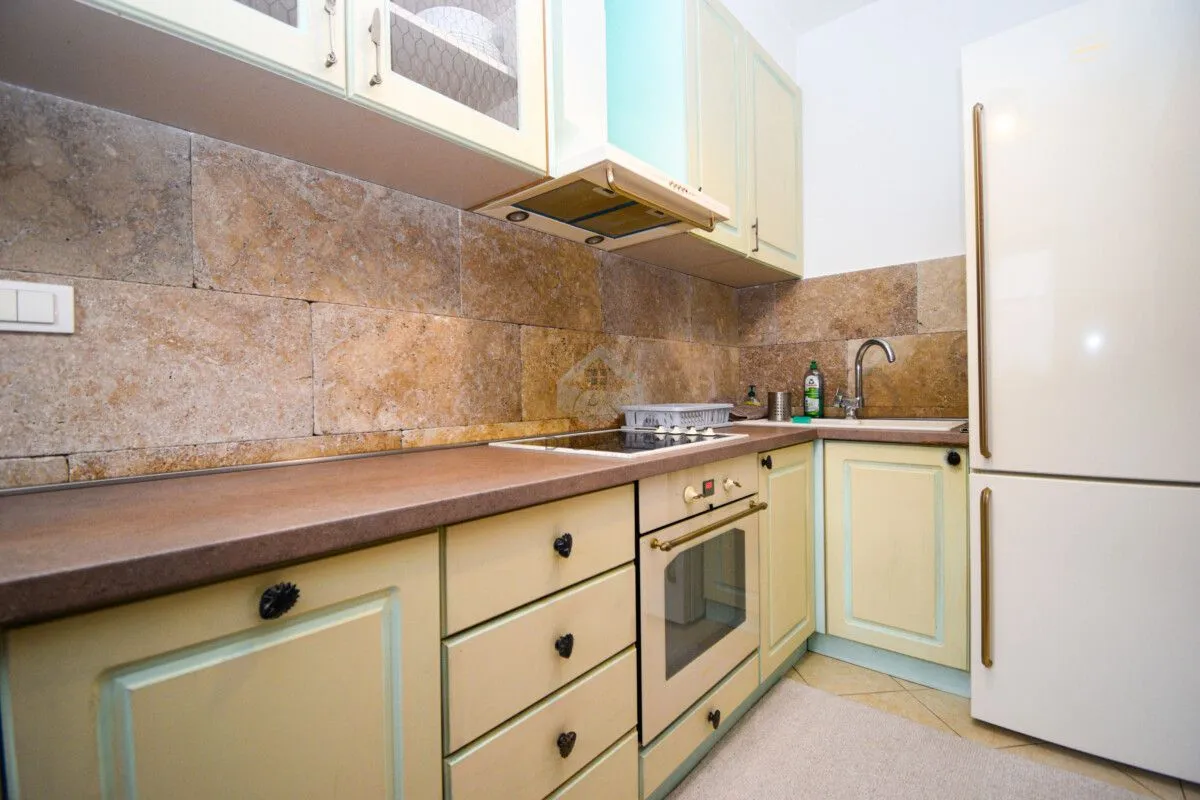 Rent, two bedroom apartment, 100m², Gorica C, Podgorica
