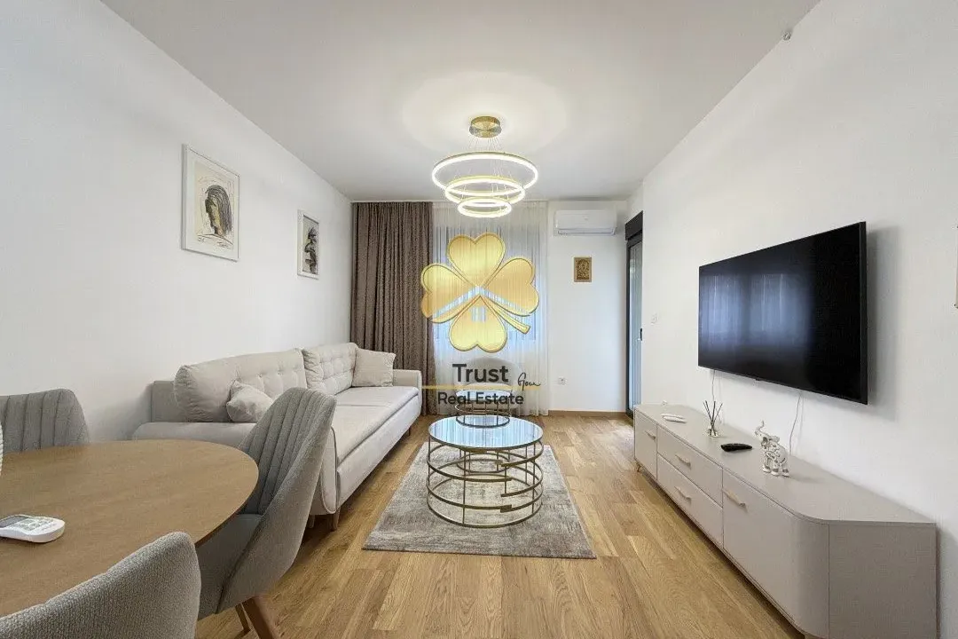 Izdavanje, jednosoban stan, 50m², Podgorica, Crna Gora