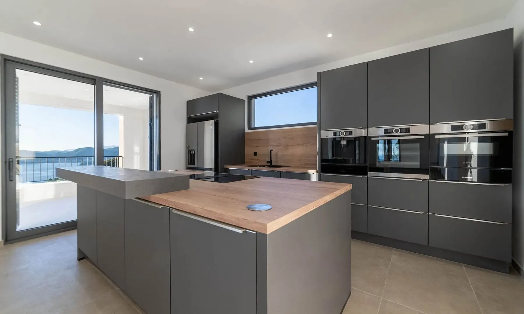 Sale, house, 420m², Blizikuće, Budva