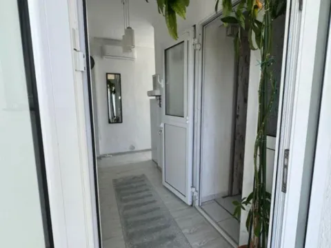 Izdavanje, jednosoban stan, 40m², Bonići, Tivat - image 7