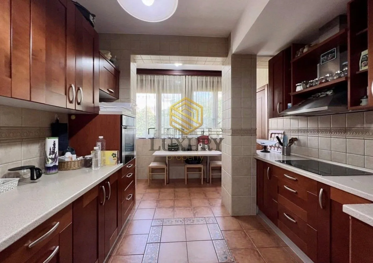 Prodaja, kuća, 200m², Gorica C, Podgorica