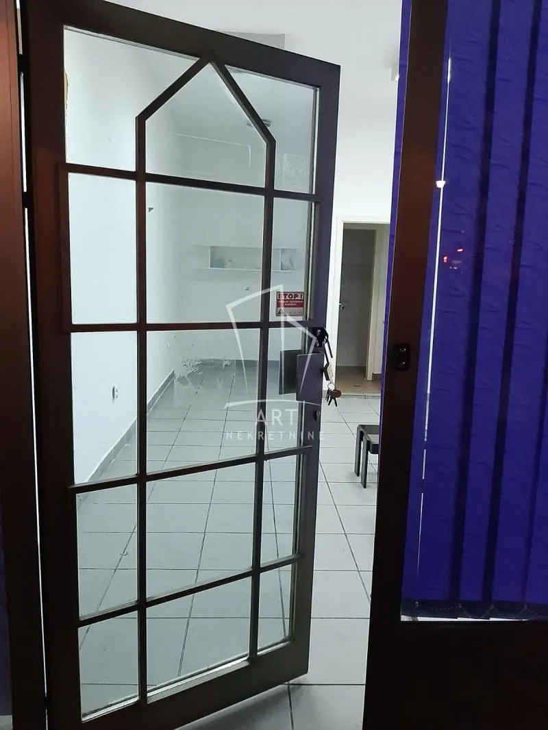 Sale, office space, 24m², Banovo Brdo, Beograd