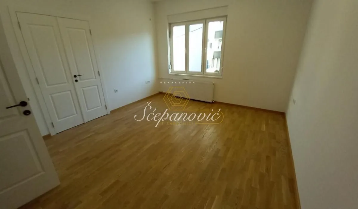 Prodaja, dvosoban stan, 57m², Centar, Novi Sad