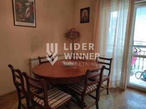 Sale, three bedroom apartment, 98m², Neimar, Vračar Sve Podlokacije