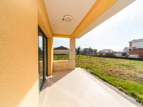 Sale, house, 200m², Rogami, Podgorica - image 23