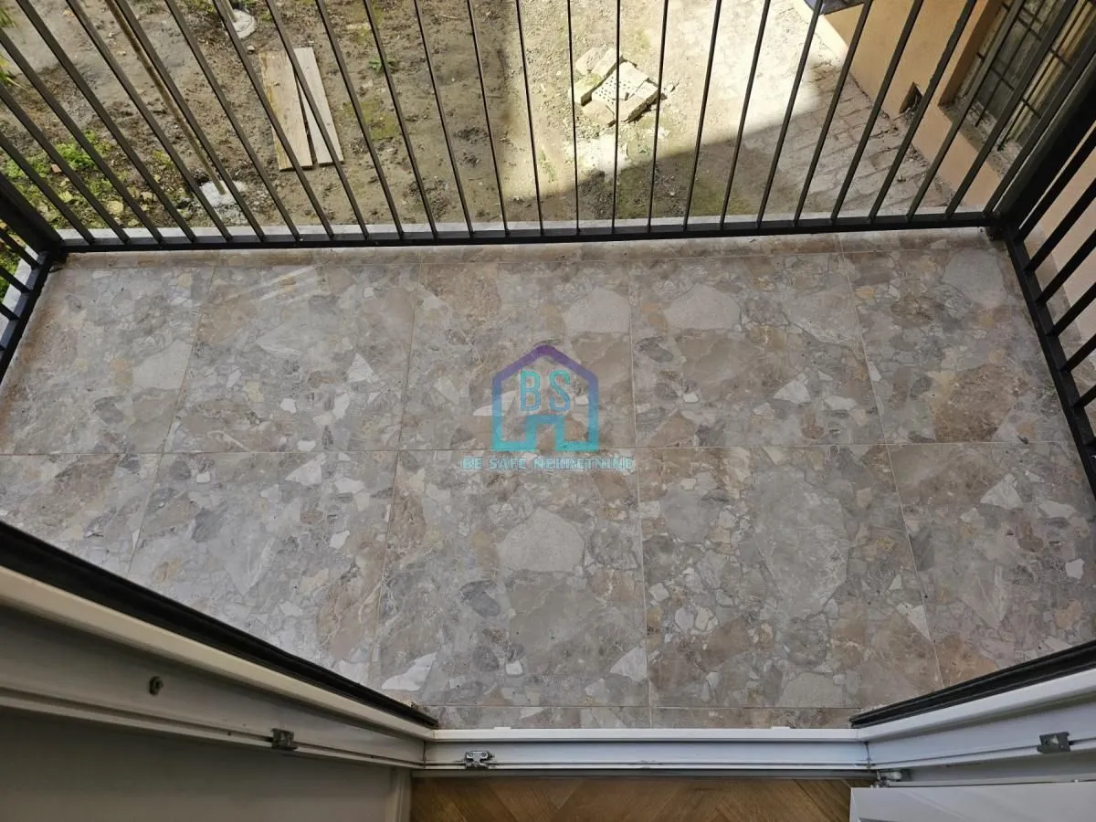 Prodaja, trosoban stan, 75m², Stari grad, Novi Sad