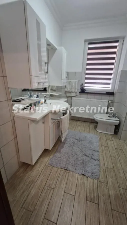 Prodaja, kuća, 288m², Temerin, Novi Sad