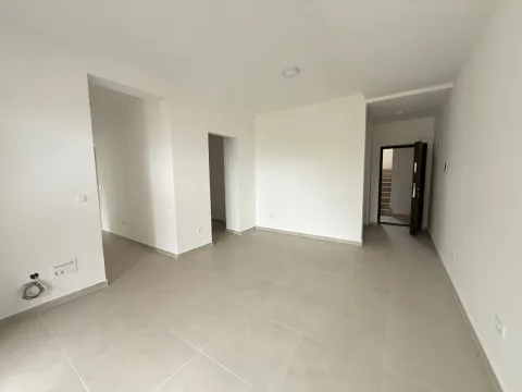 Prodaja, dvosoban stan, 69m², Tivat, Crna Gora - image 3