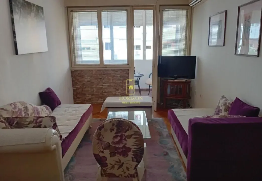 Prodaja, dvosoban stan, 61m², Gintaš, Podgorica