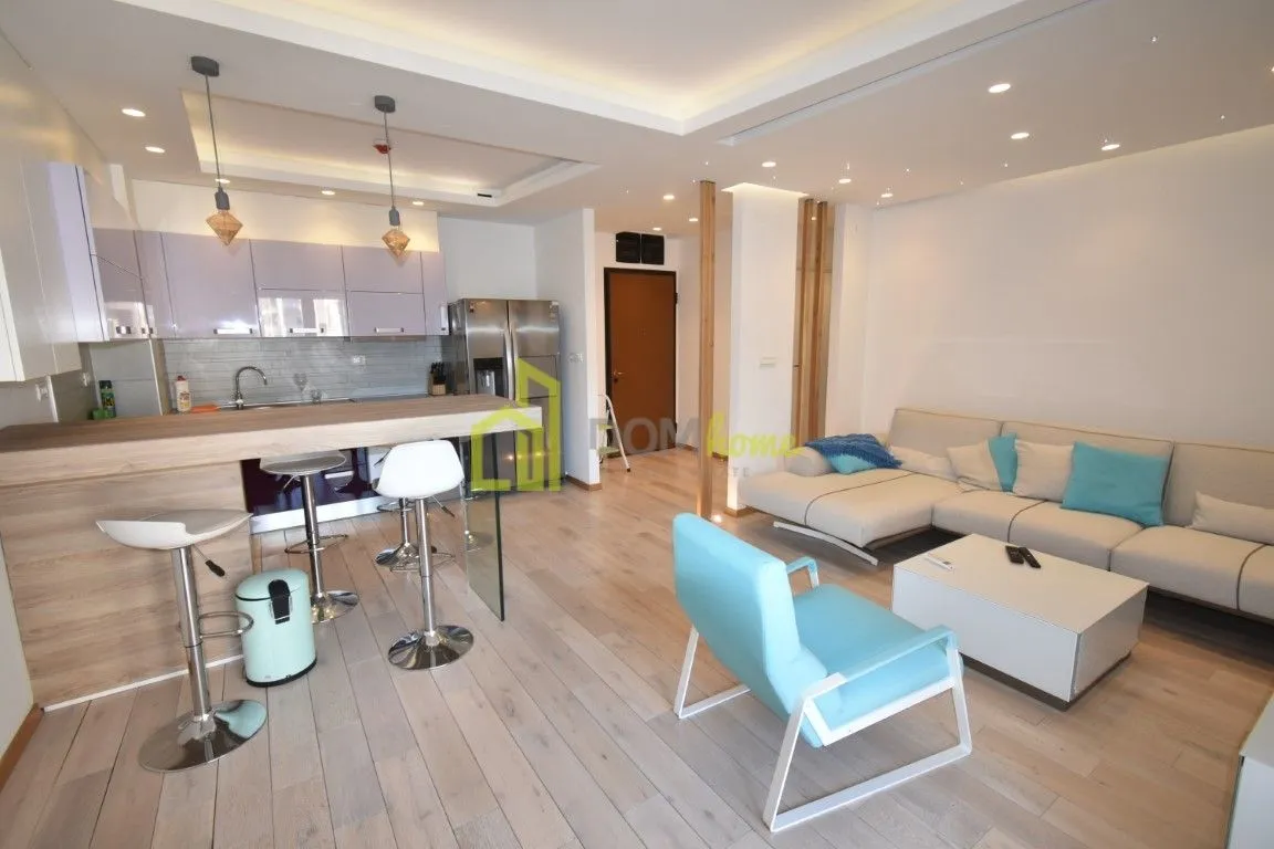 Izdavanje, jednosoban stan, 68m², City Kvart, Podgorica