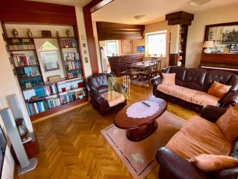 Prodaja, kuća, 296m², Sremska Kamenica, Petrovaradin - image 2