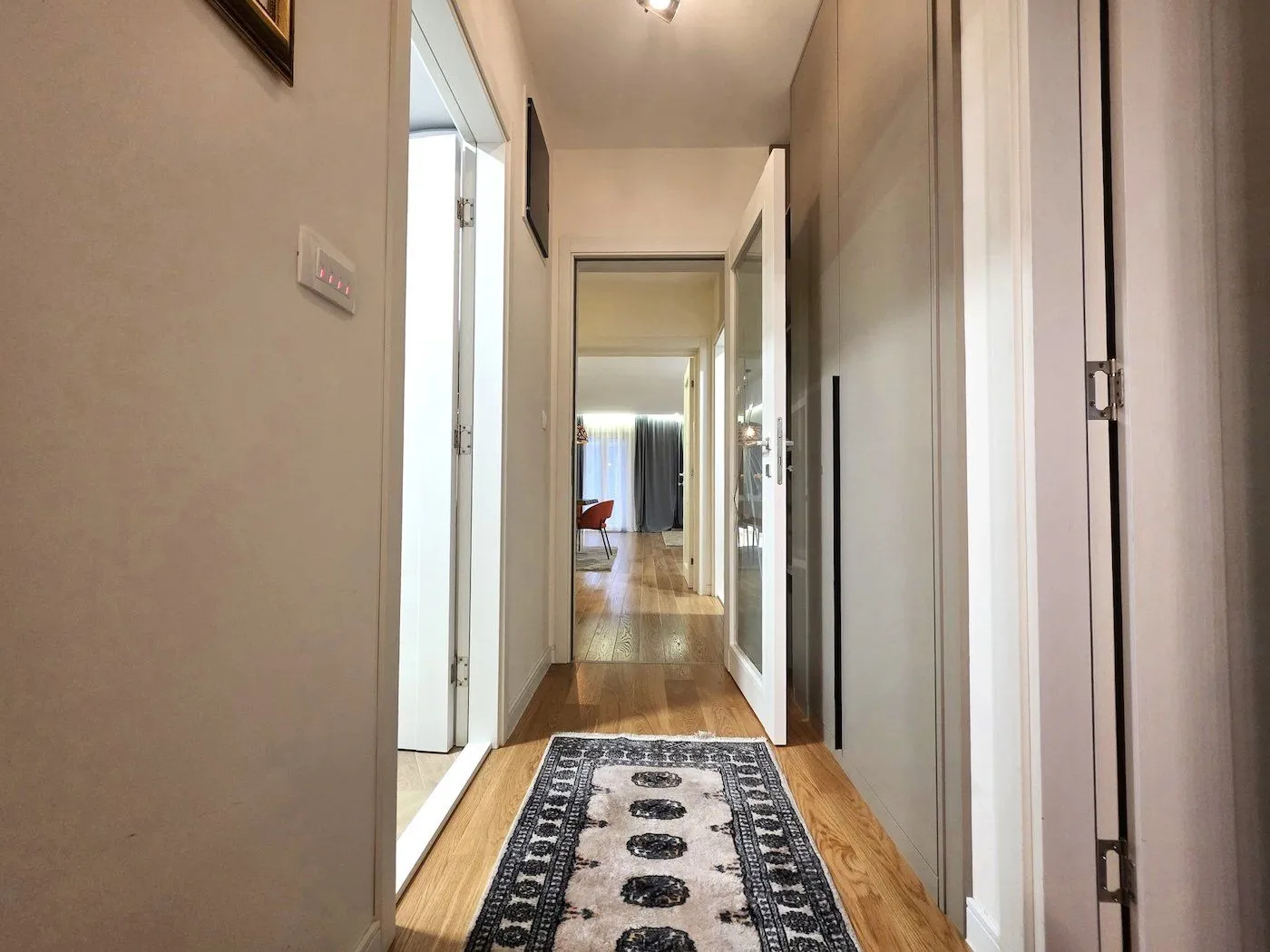 Izdavanje, stan, 105m², Central Point, Podgorica