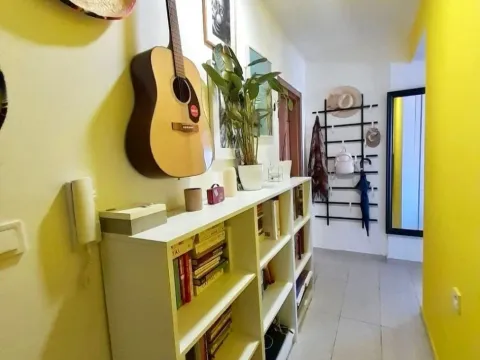 Izdavanje, jednosoban stan, 48m², Stari Aerodrom, Podgorica - image 5