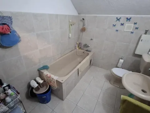 Prodaja, kuća, 270m², Adice, Novi Sad Sve Podlokacije - image 9