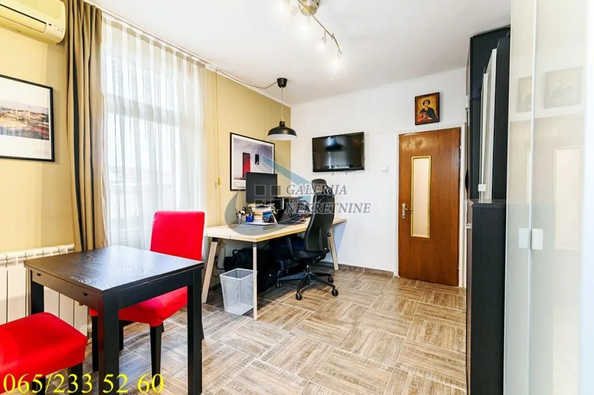 Sale, studio apartment, 24m², Stari Grad, Beograd