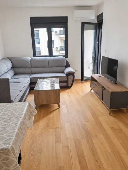 Izdavanje, jednosoban stan, 45m², City Kvart, Podgorica