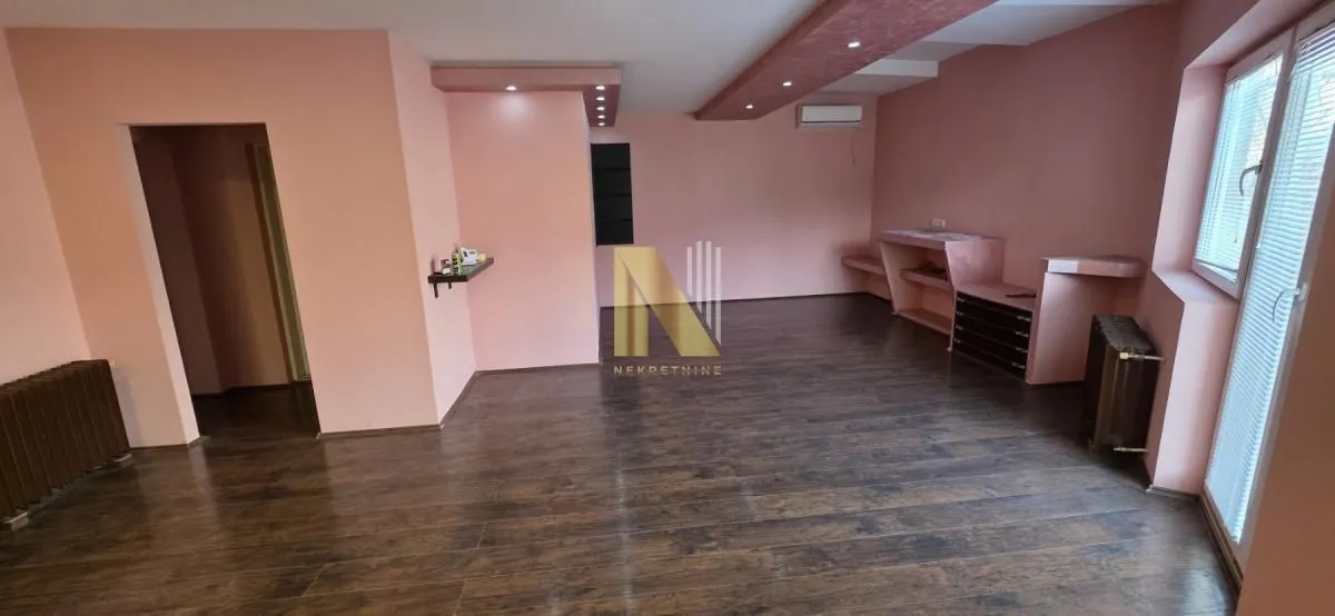 Prodaja, kuća, 312m², Novi Sad, Srbija