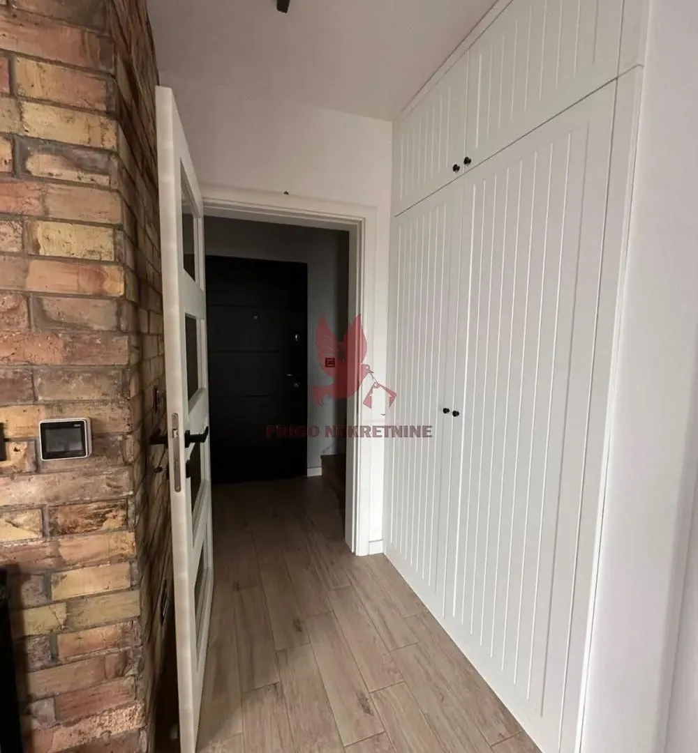 Prodaja, četvorosoban stan, 78m², Mladenovac, Beograd
