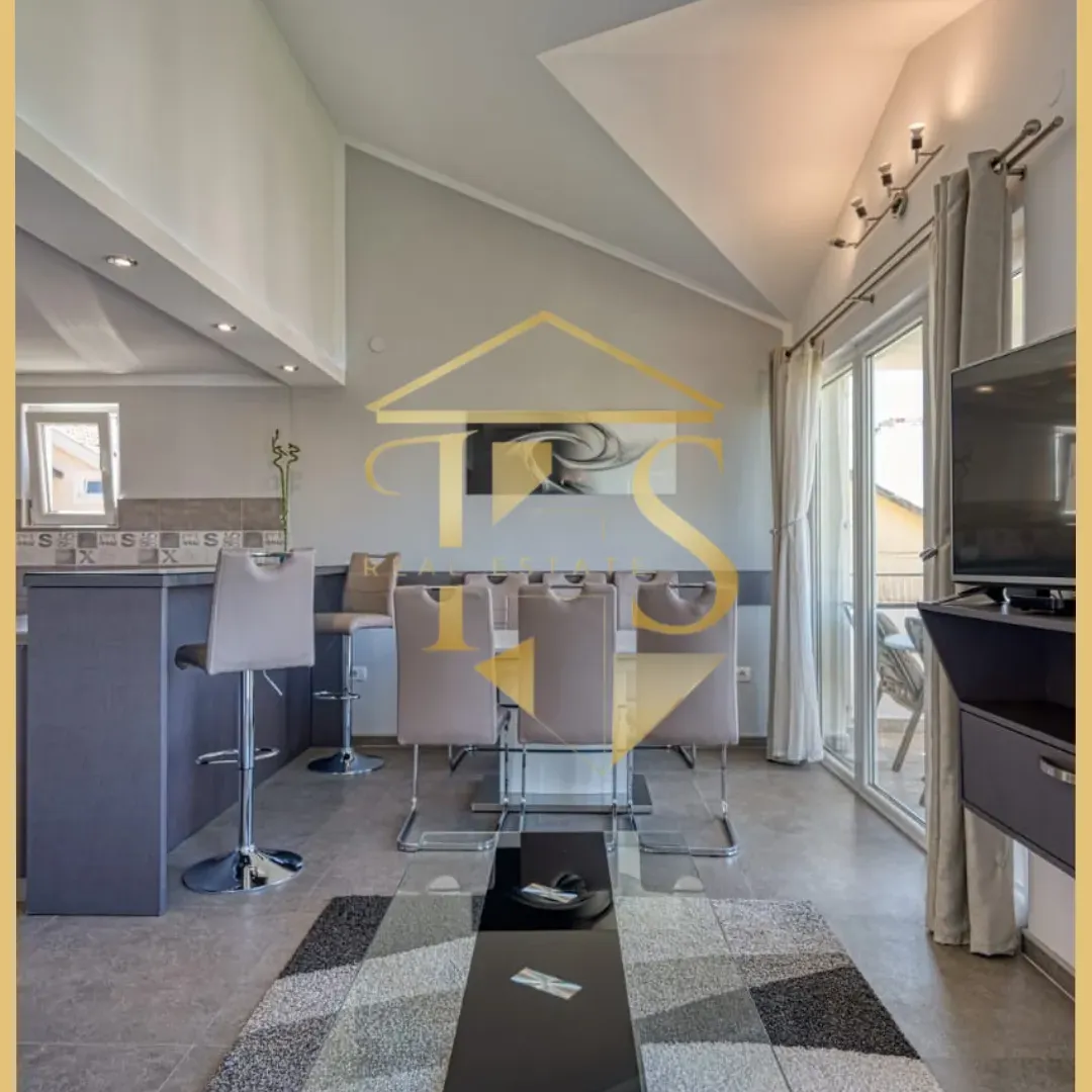 Rent, three bedroom apartment, 120m², Seljanovo, Tivat