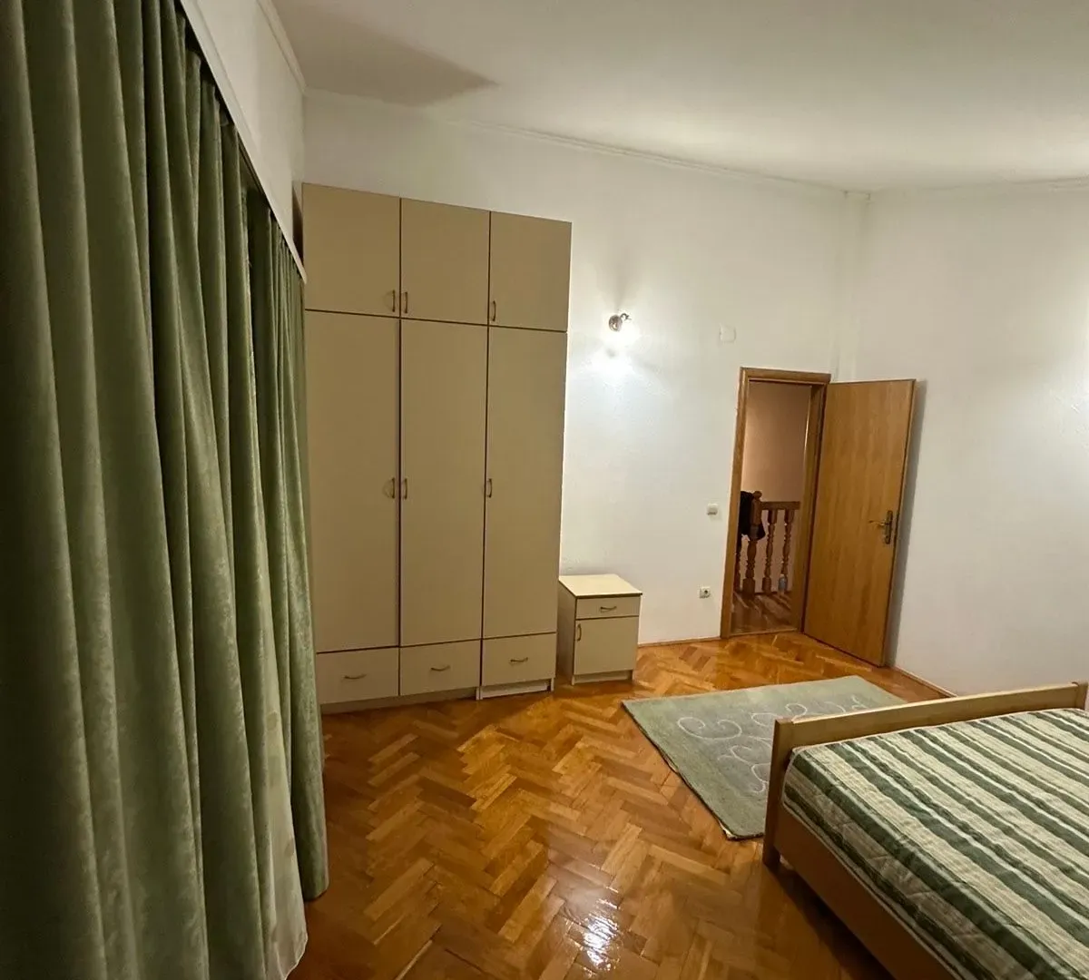 Rent, house, 170m², Gornja Gorica, Podgorica