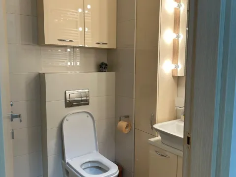 Izdavanje, jednosoban stan, 46m², City Kvart, Podgorica - image 7